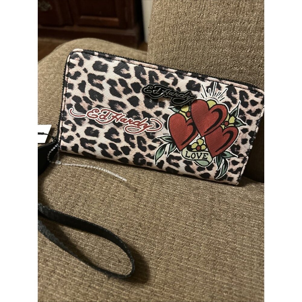 Ed Hardy Womans Love Tattoo Animal Print Cheetah Print Zip Around Wrist Wallet